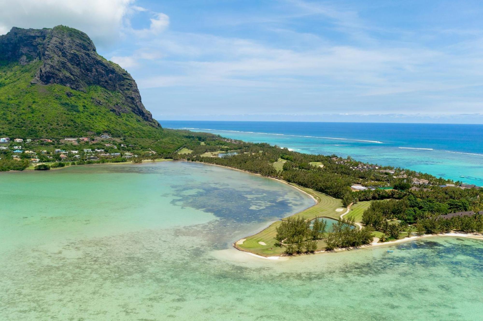 Paradis Beachcomber Golf Resort & Spa Le Morne Brabant Extérieur photo